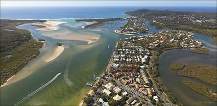 Noosaville - QLD 2014 T (PBH4 00 17449)